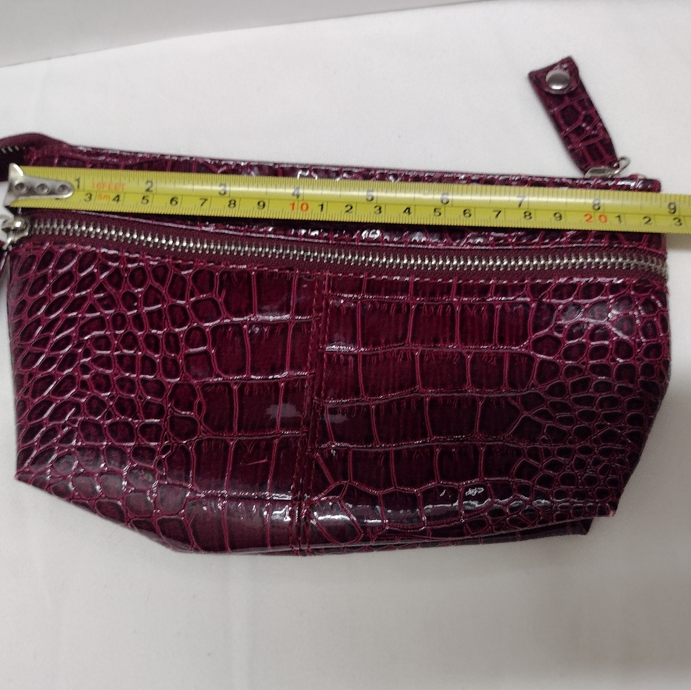 UNBRANDED  wallet